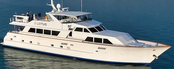 lotus-yacht